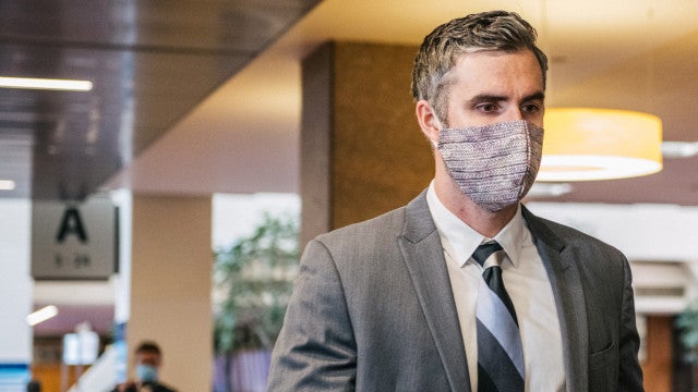 Ex-policial condenado pela morte de George Floyd é solto da prisão nos EUA