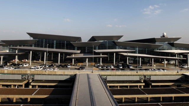 Torre de celular emitiu os sinais que afetaram voos no Aeroporto de Guarulhos, diz Anatel