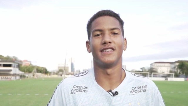 Chelsea oficializa venda e Ângelo, ex-Santos, jogará em time de CR7 na Arábia Saudita