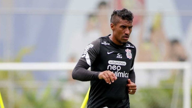 Paulinho, ex-seleção brasileira e Corinthians, anuncia aposentadoria aos 36 anos
