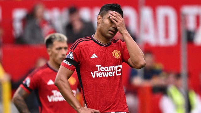 Manchester United pondera negociar Casemiro após jogo desastroso