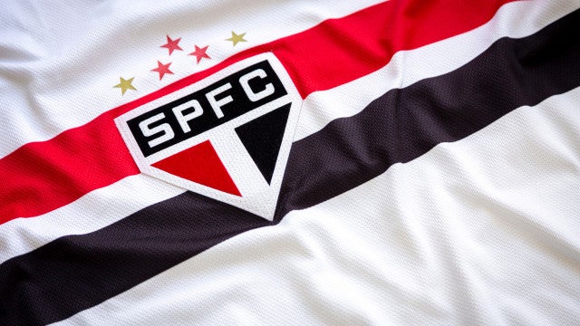 São Paulo anuncia a renovação de contrato com o zagueiro Sabino até o fim de 2026