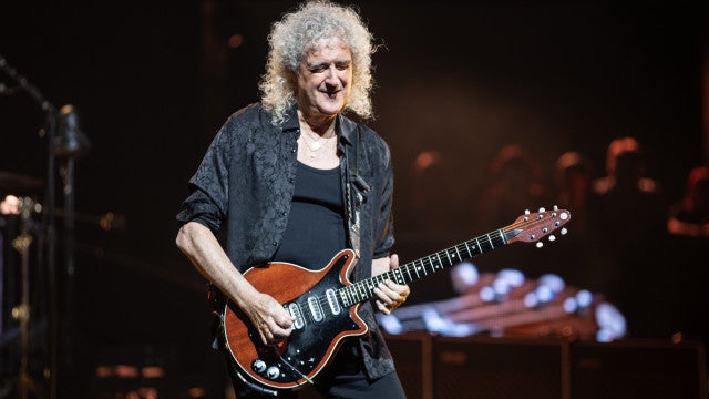Guitarrista do Queen revela que sofreu AVC e ficou com braço paralisado