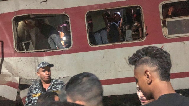 Colisão entre trens deixa 3 mortos e 49 feridos no Egito; vídeo