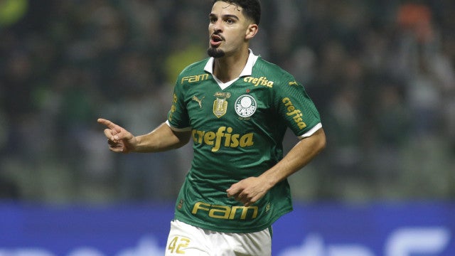 Palmeiras revê Deyverson, Scarpa e encara o Atlético-MG para colar no Botafogo