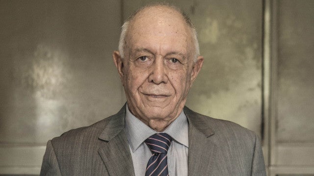 Morre Roberto Frota, ator de novelas como ‘Vale Tudo’ e ‘Terra e Paixão’, aos 85 anos