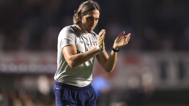 Zubeldía valoriza vitória em clássico após semana tumultuada no São Paulo: ‘Alegria na alma’