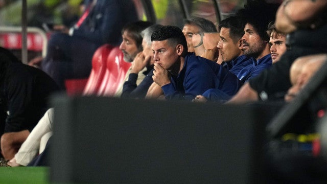 James Rodríguez não sai do banco na Espanha e imprensa colombiana critica: ‘Ignorado’