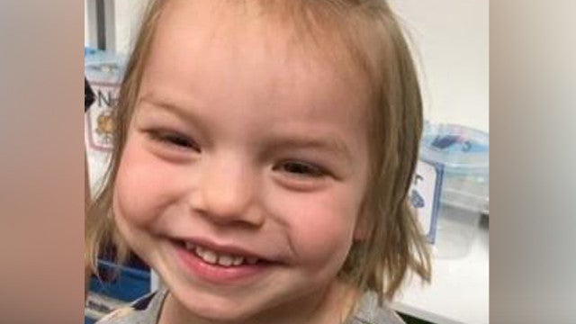 Corpo de criança morta em 2020 é encontrado no quintal da família adotiva