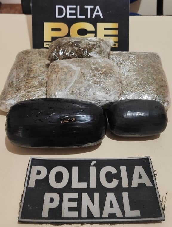 Duas mulheres são presas ao tentar entrar com drogas na PCE nas partes íntimas