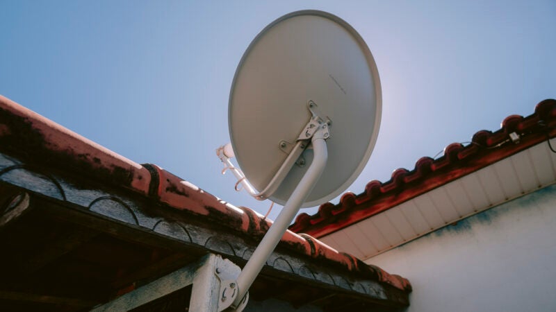 Mais de 2,7 mil famílias de sete cidades da região sul de MT podem ter direito à nova parabólica digital
