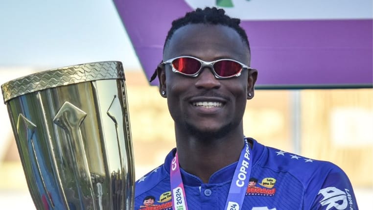 Zagueiro nigeriano, Samuel Oti, valoriza título do Monte Azul na Copa Paulista: “Feliz por fazer parte dessa grande história”