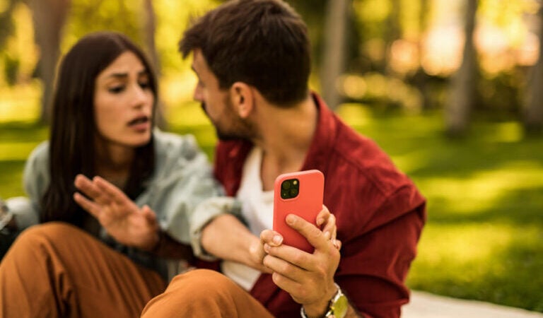 Como Lidar com a Sufocação em um Relacionamento