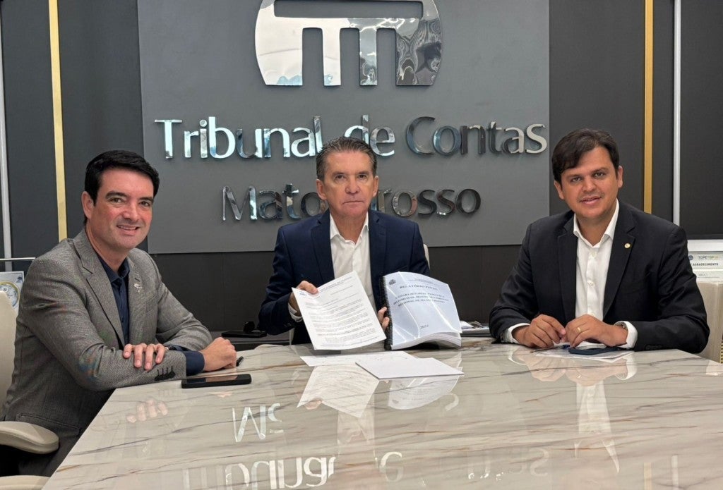 Deputado Thiago debate implementação do Fórum de Desenvolvimento Regional com Presidentes do TCE e AMM