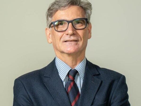 Alice no País das Arbitrariedades