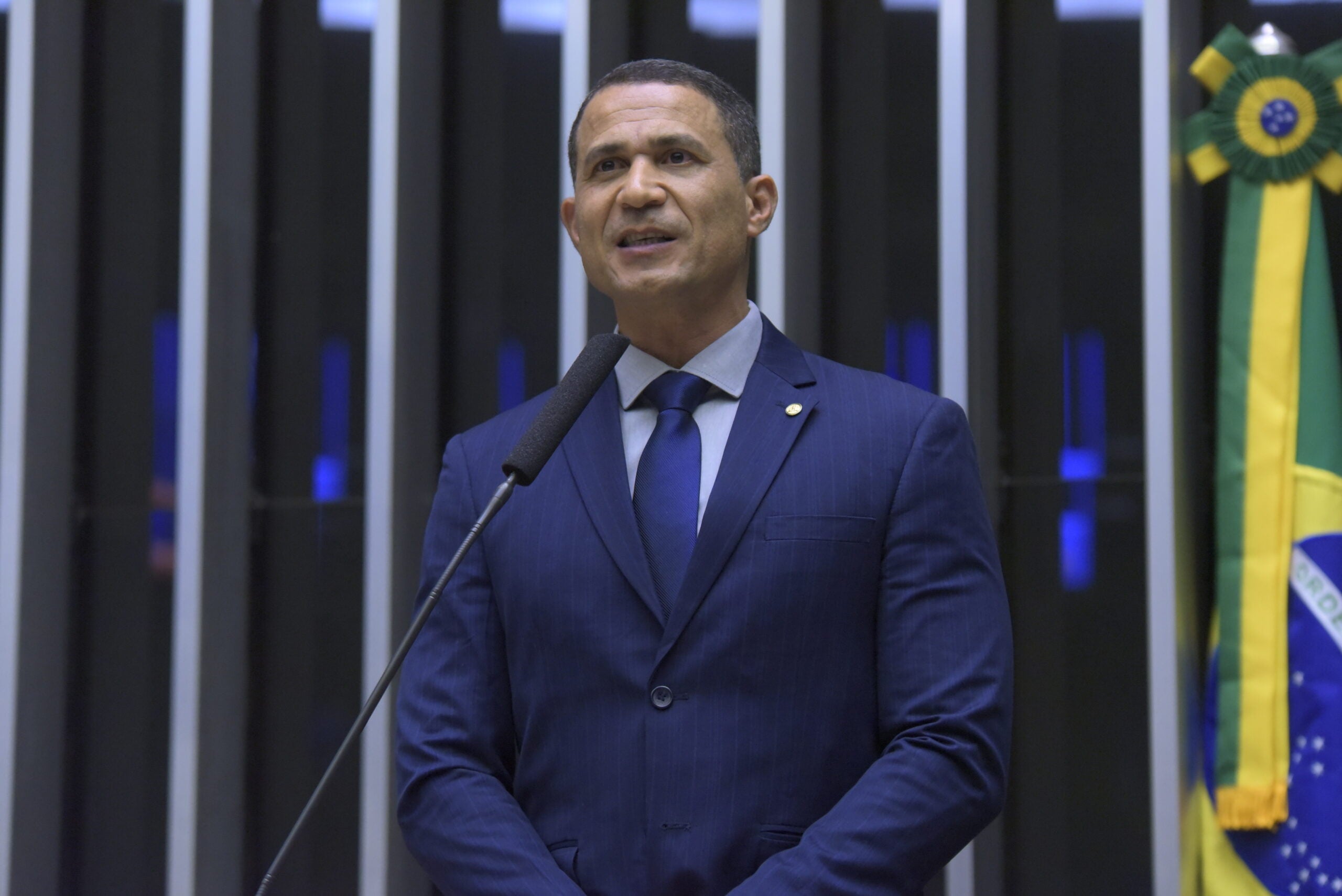 Com 100% de presença na Câmara, deputado federal Coronel Assis foi autor de 141 propostas em 2024