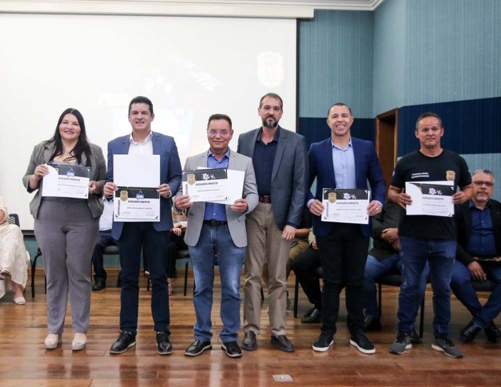 Botelho recebe homenagem pelo trabalho de combate à violência doméstica