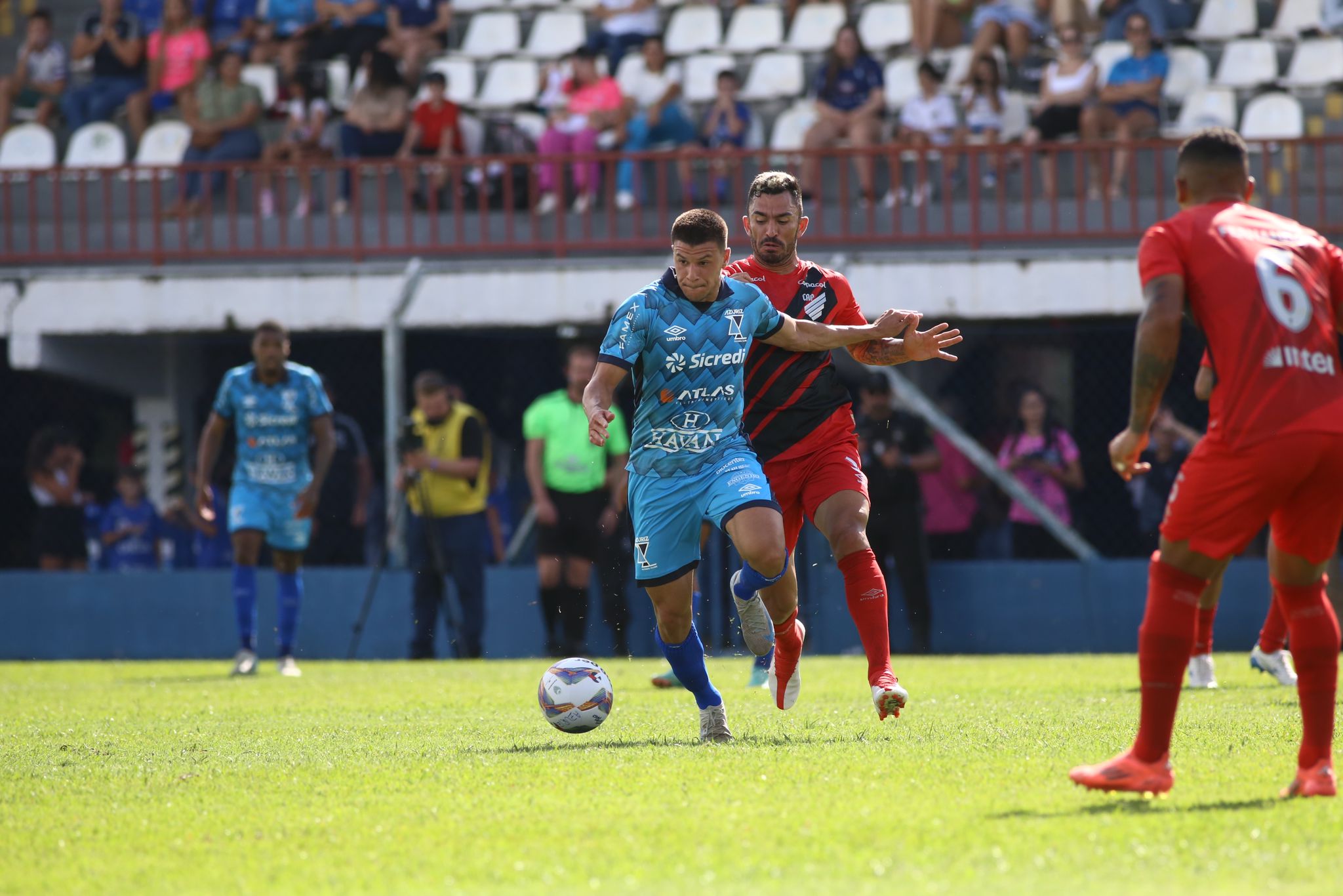 Para confronto com Paraná, Augusto Galvan pede Azuriz com a ‘mesma pegada’ de vitória contra Athletico