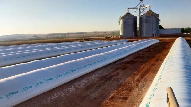 Silo Bolsa é alternativa durante a construção de estrutura de armazenamento definitiva