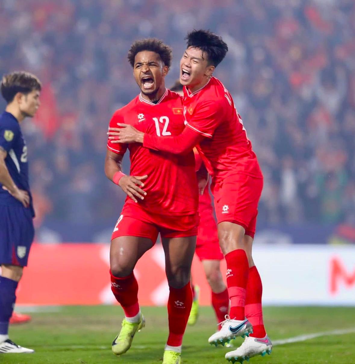 Brasileiro naturalizado conquista primeiro título pela seleção do Vietnã com direito a artilharia, MVP, e homenagem de colegas “Inesquecível”