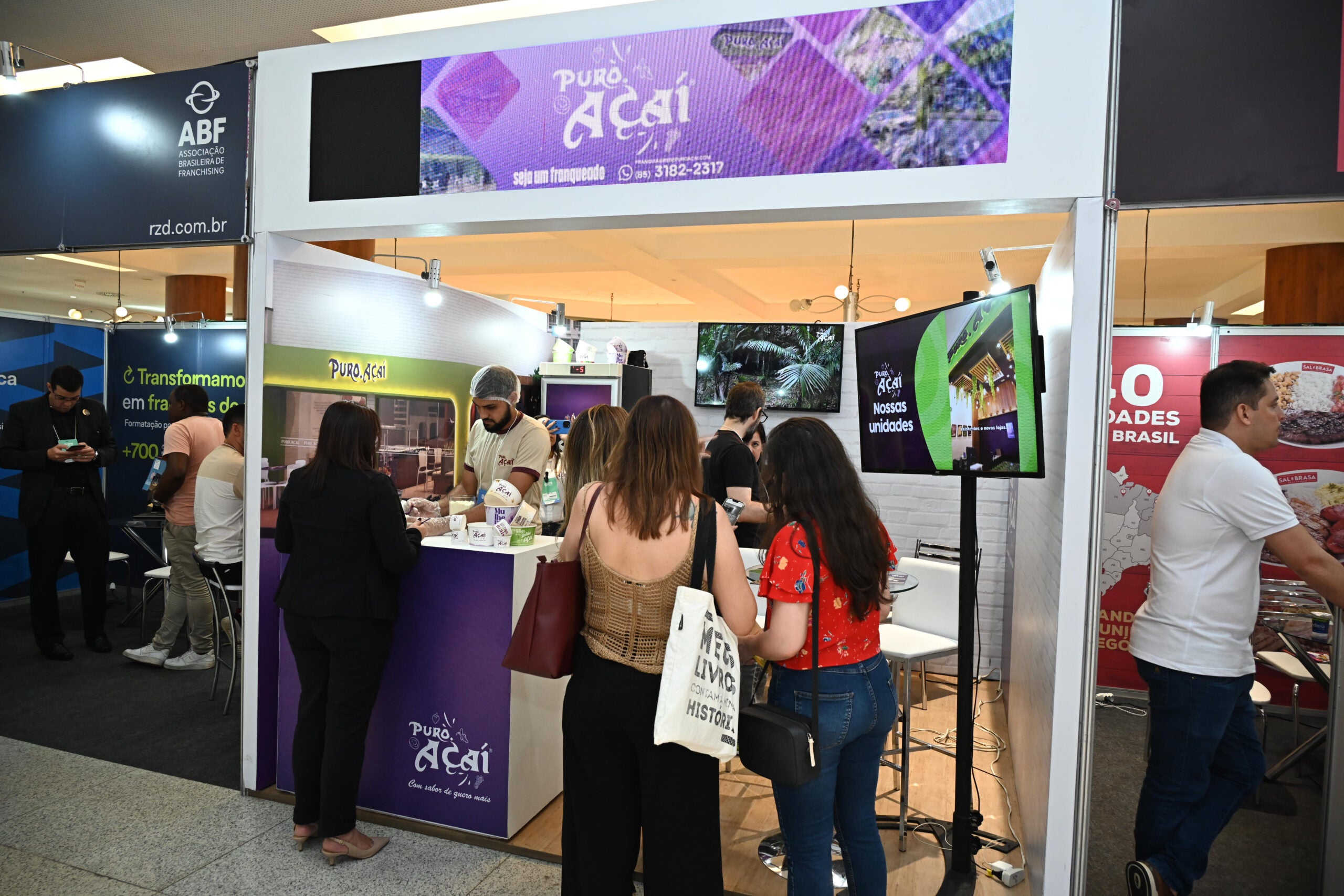 Últimos estandes na Expo Franquias Nordeste