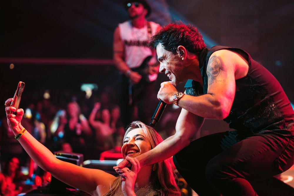 Zezé Di Camargo promete show inesquecível na Musiva com a turnê Rústico