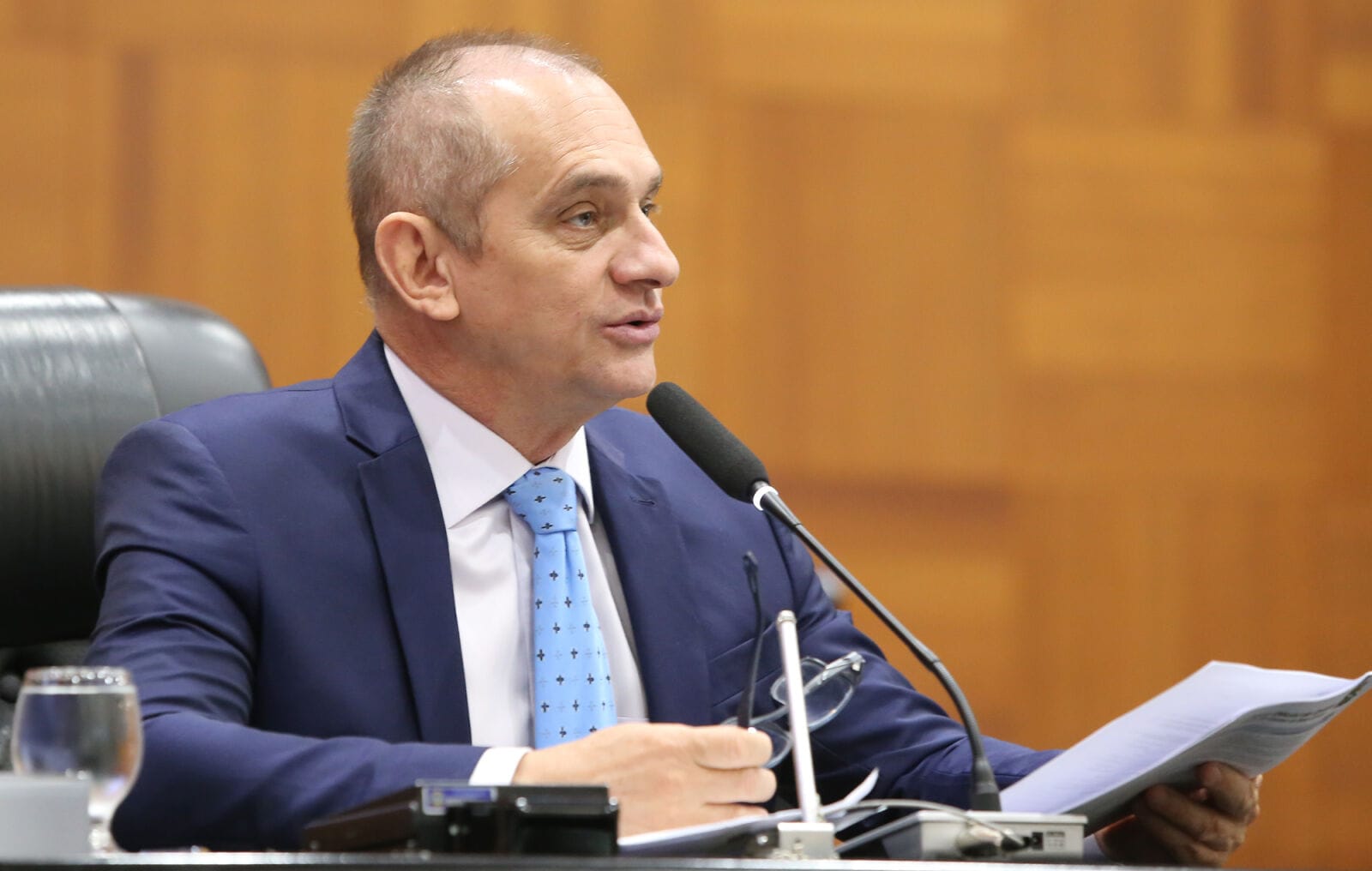 Wilson Santos propõe audiência para debater futuro da distribuição de energia em MT