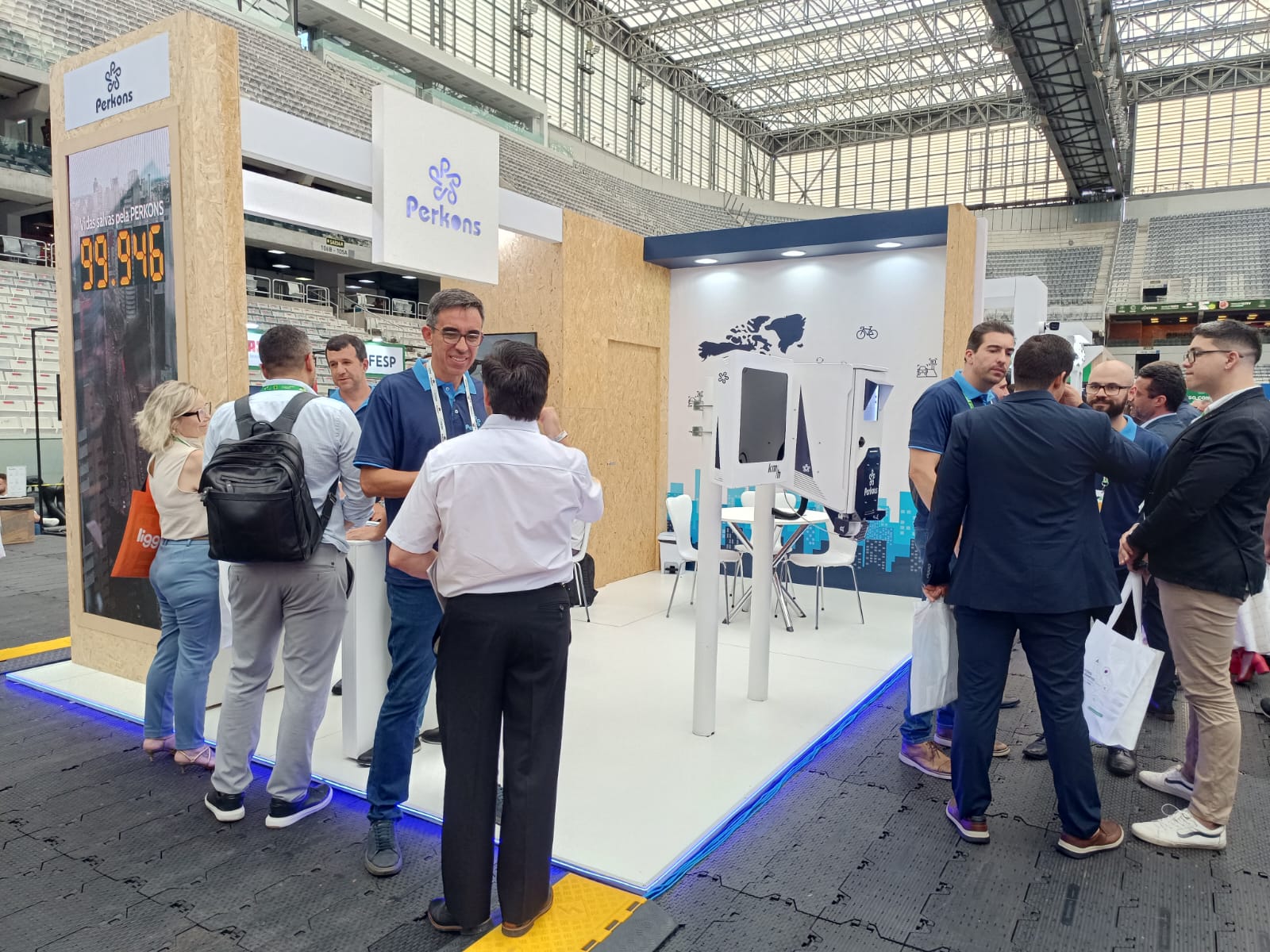 Perkons apresentou inovações para um trânsito mais seguro na Smart City Expo Curitiba 2025