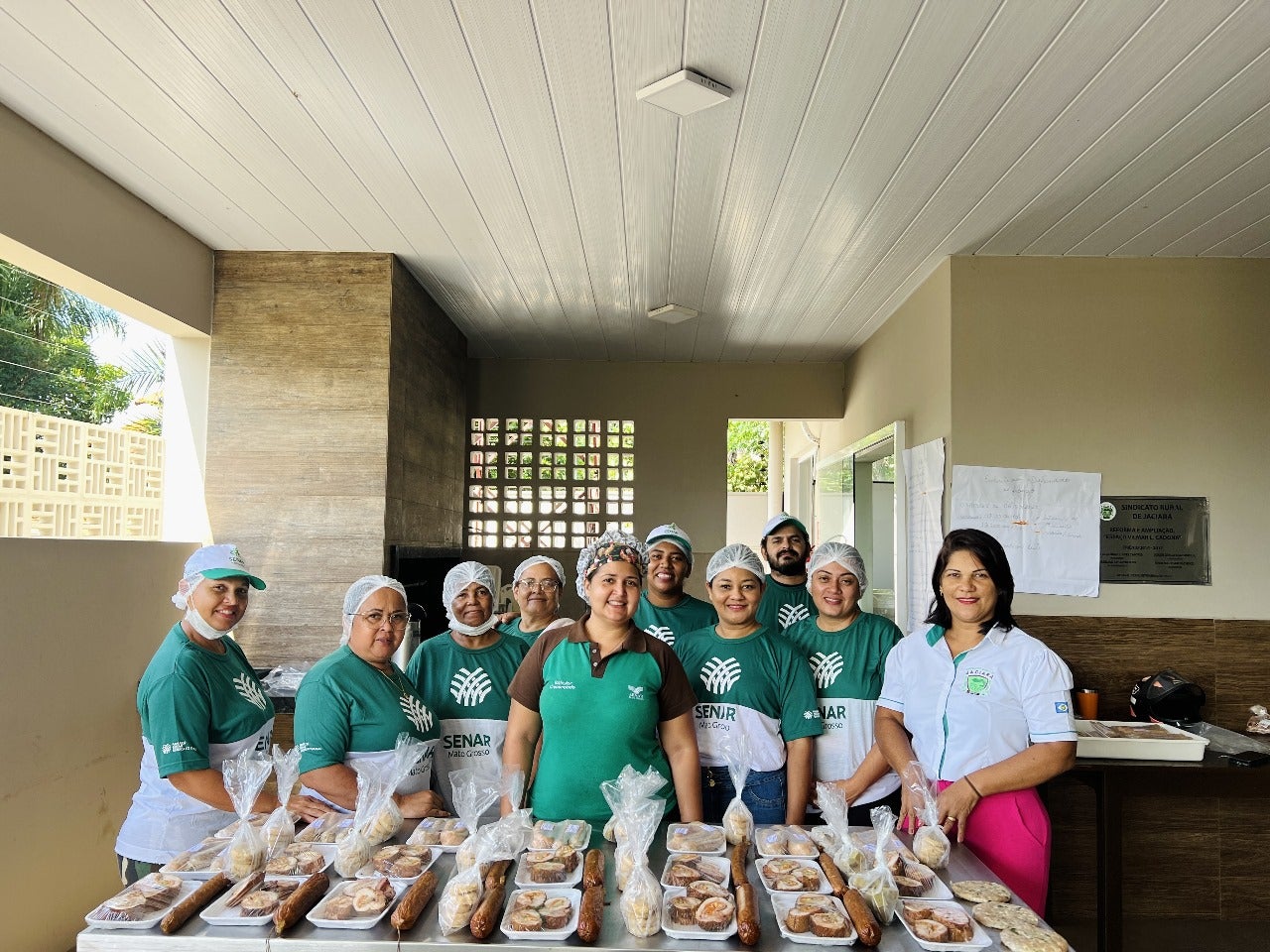 Curso de Produção Artesanal de Embutidos e Defumados de Frango propõe capacitação