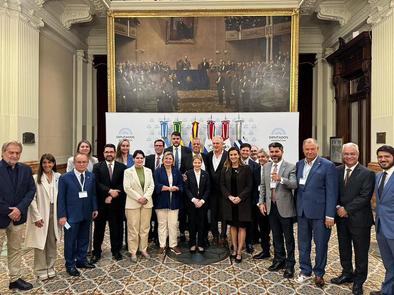 Deputada Coronel Fernanda encerra missão com avanços para integração agroindustrial sul-americana