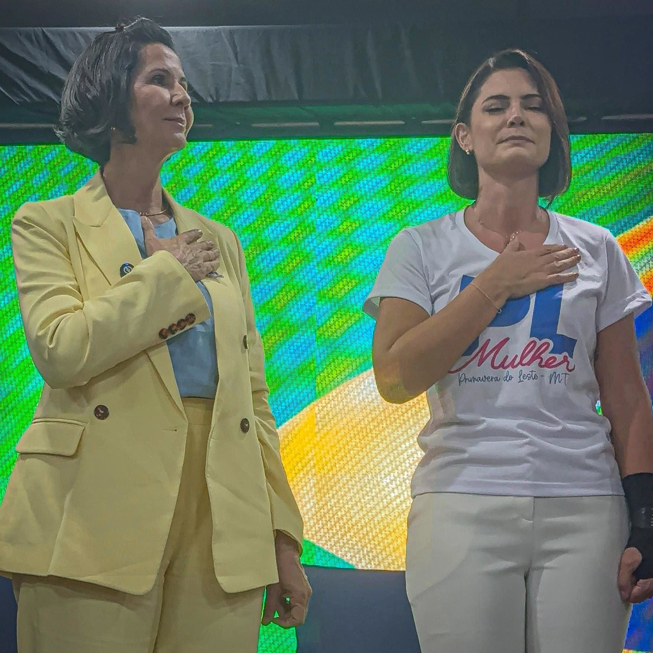 Michelle Bolsonaro enaltece esposa de Wellington Fagundes em visita a Mato Grosso