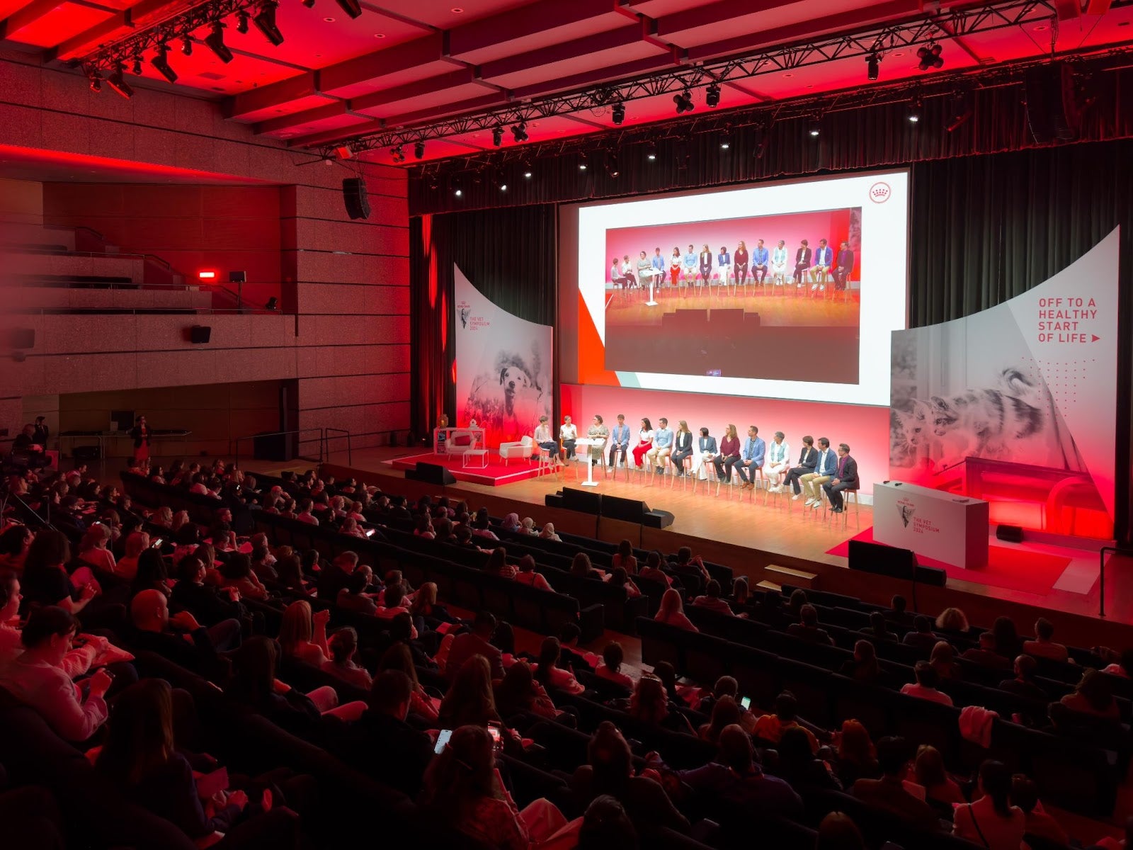 ROYAL CANIN® promove Vet Symposium 2025 com foco na prevenção da obesidade em pets