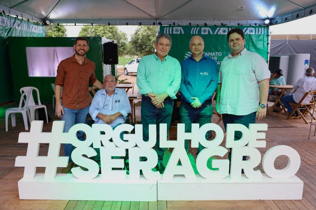 Vilmondes Tomain prestigia abertura da Agrotã e ressalta força do agronegócio