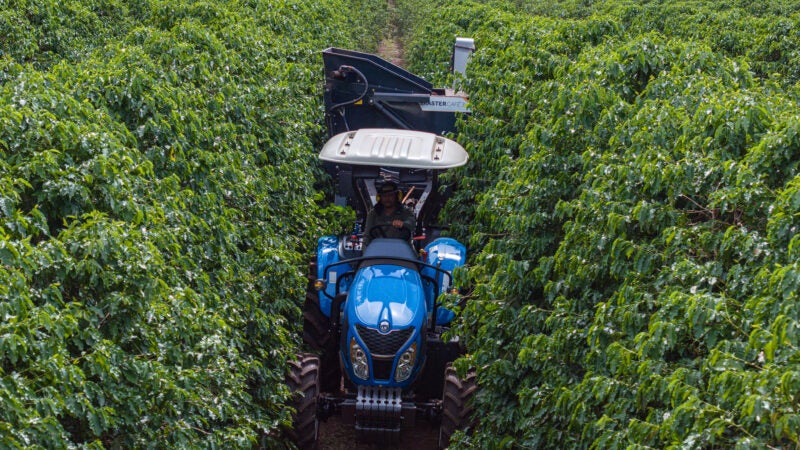 Mecanização ajuda cafeicultura mineira a enfrentar desafios