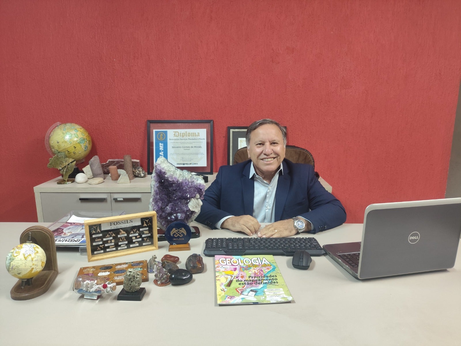 SINGEMAT homenageia todos os geólogos e eng. geólogos pelo dia do trabalhador