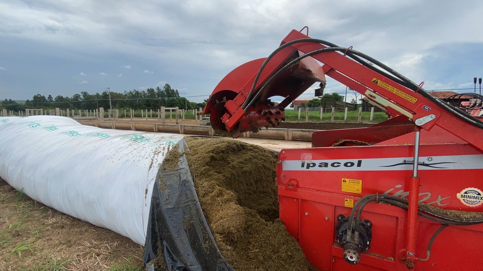 Novo silo-bolsa para silagem chega ao mercado para atender pequenas e médias propriedades