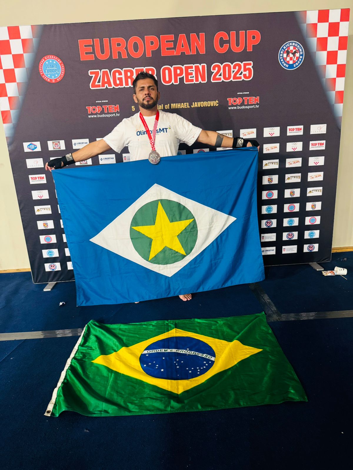 Mestre do Kickboxing de Mato Grosso conquista pódio histórico na Europa