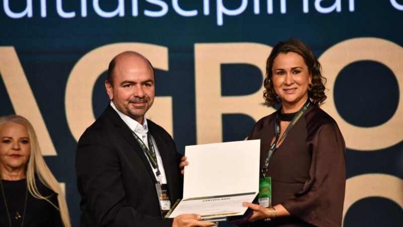 Em painel sobre cooperativismo, Juliana Bortolini defende participação ativa dos cooperados e segurança jurídica