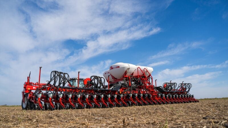 Plantadeira autotransportável para grandes áreas é destaque em evento na Bahia