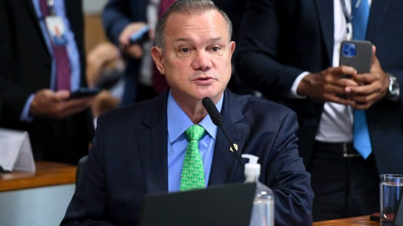 PROJETO DE WELLINGTON FAGUNDES QUE GARANTE ÁGUA POTÁVEL GRATUITA É APROVADO NO SENADO