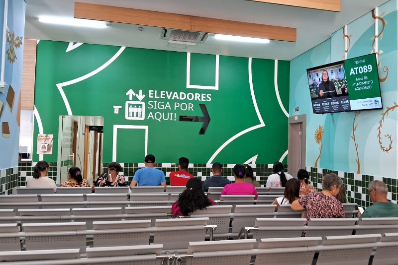 “Quero sair da rua”: mulher trans pede ajuda para deixar Cuiabá após dias de violência e fome