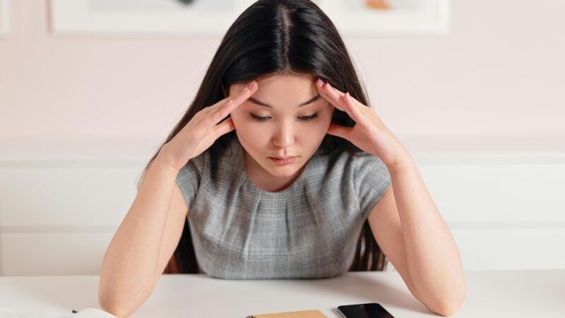 Como Lidar com Críticas no Ambiente de Trabalho: Estratégias para Crescer com os Feedbacks