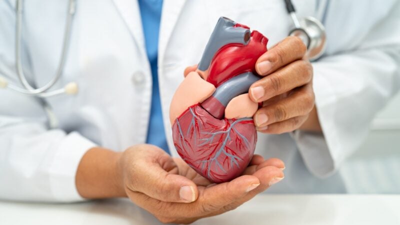 Cansaço, falta de ar e pernas inchadas podem ser sinais