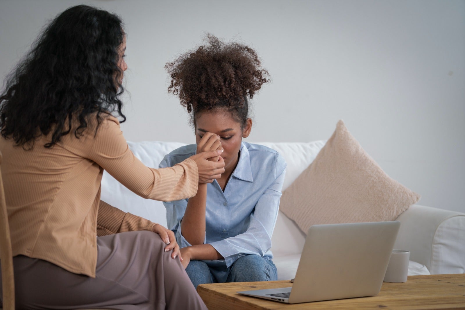 Entenda como o TDAH se manifesta nas mulheres e a importância do diagnóstico precoce