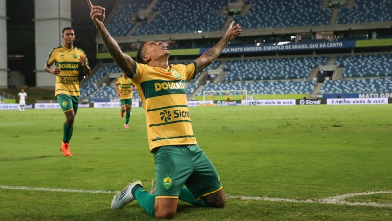 Cuiabá vence o Amazonas e retorna ao G4