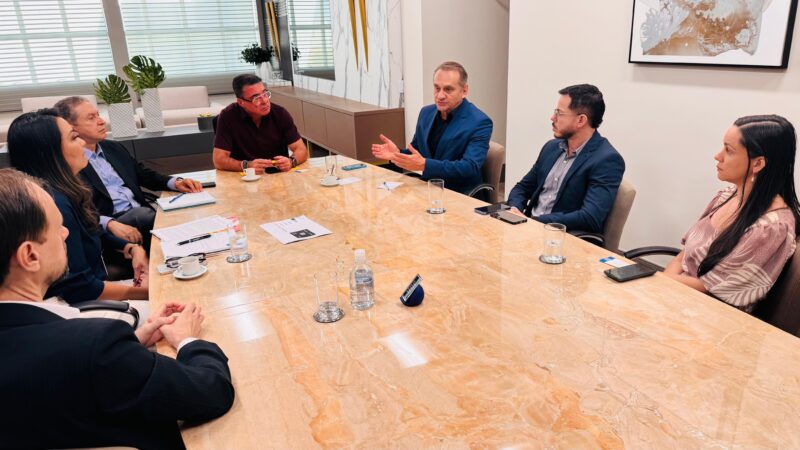 Wilson Santos lidera diálogo entre o TCE e o Banco do Brasil para rever situação dos consignados