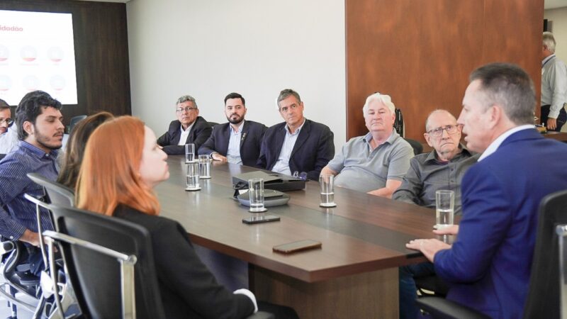 ABEE-MT se reúne com  Mauro Mendes e resgata história da Engenharia Elétrica  em MT