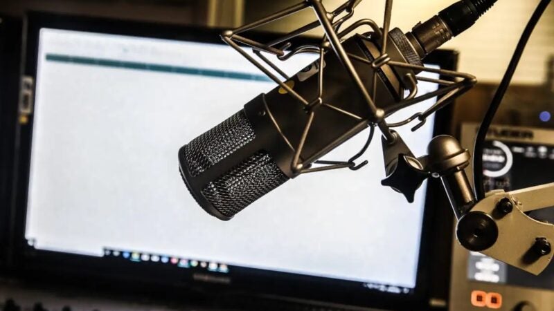 Rádio segue presente no cotidiano de 79% dos brasileiros das metrópoles, aponta pesquisa