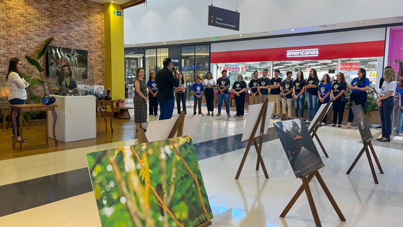 CAOPA promove exposição fotográfica no Shopping Sinop em comemoração ao Dia Mundial da Fotografia