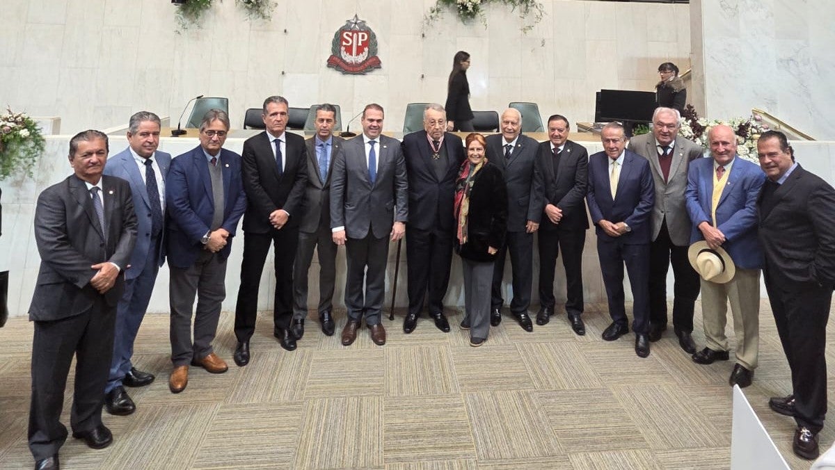 Vilmondes Tomain participa de homenagem ao presidente da CNA, João Martins, com Colar de Honra ao Mérito Legislativo em SP